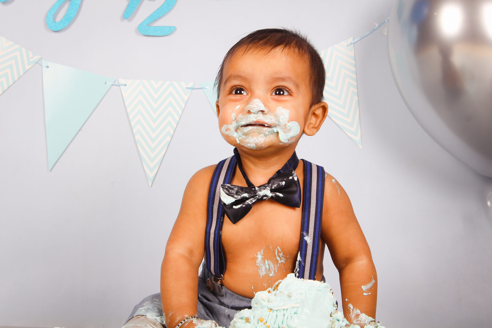 Cake smash session photo 5